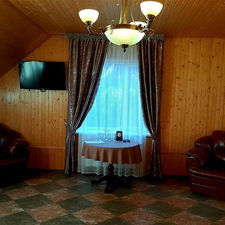 Заміський Комплекс Grand Prix Hotel Tsyurupynsk Bagian luar foto