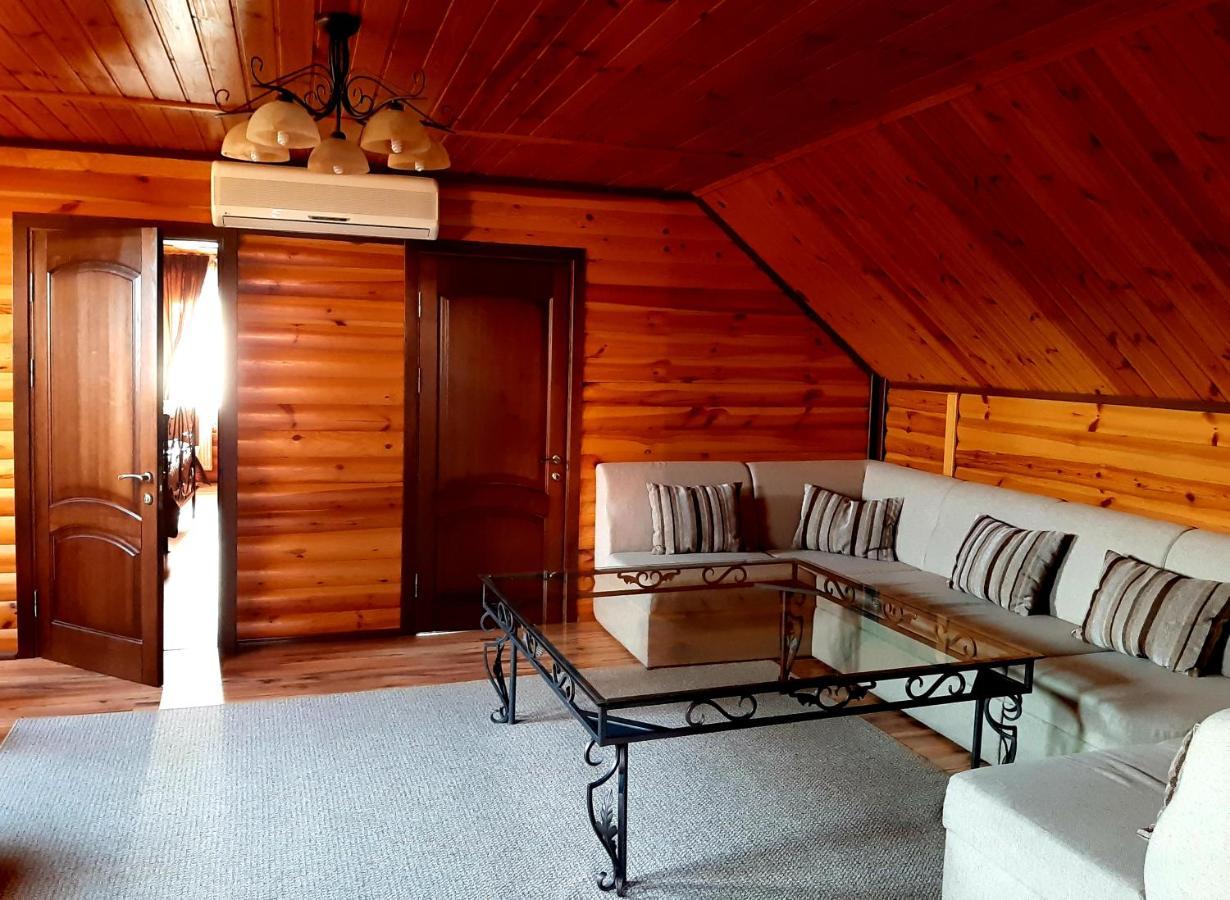 Заміський Комплекс Grand Prix Hotel Tsyurupynsk Bagian luar foto